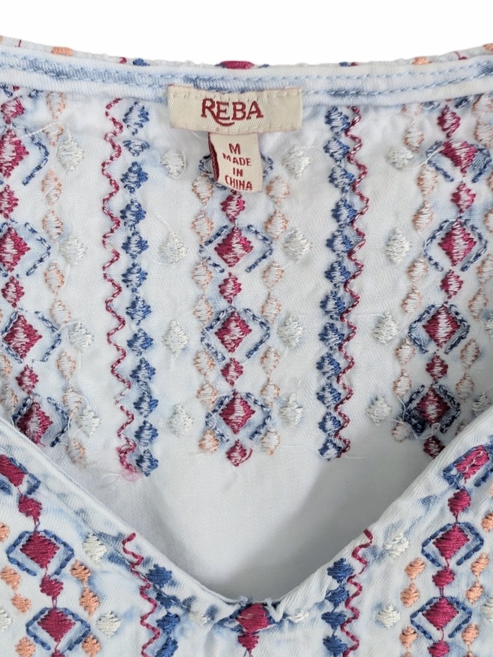 Reba Boho Embroidered Acid Wash Denim Tunic Blouse Top Size M - Picture 4 of 5